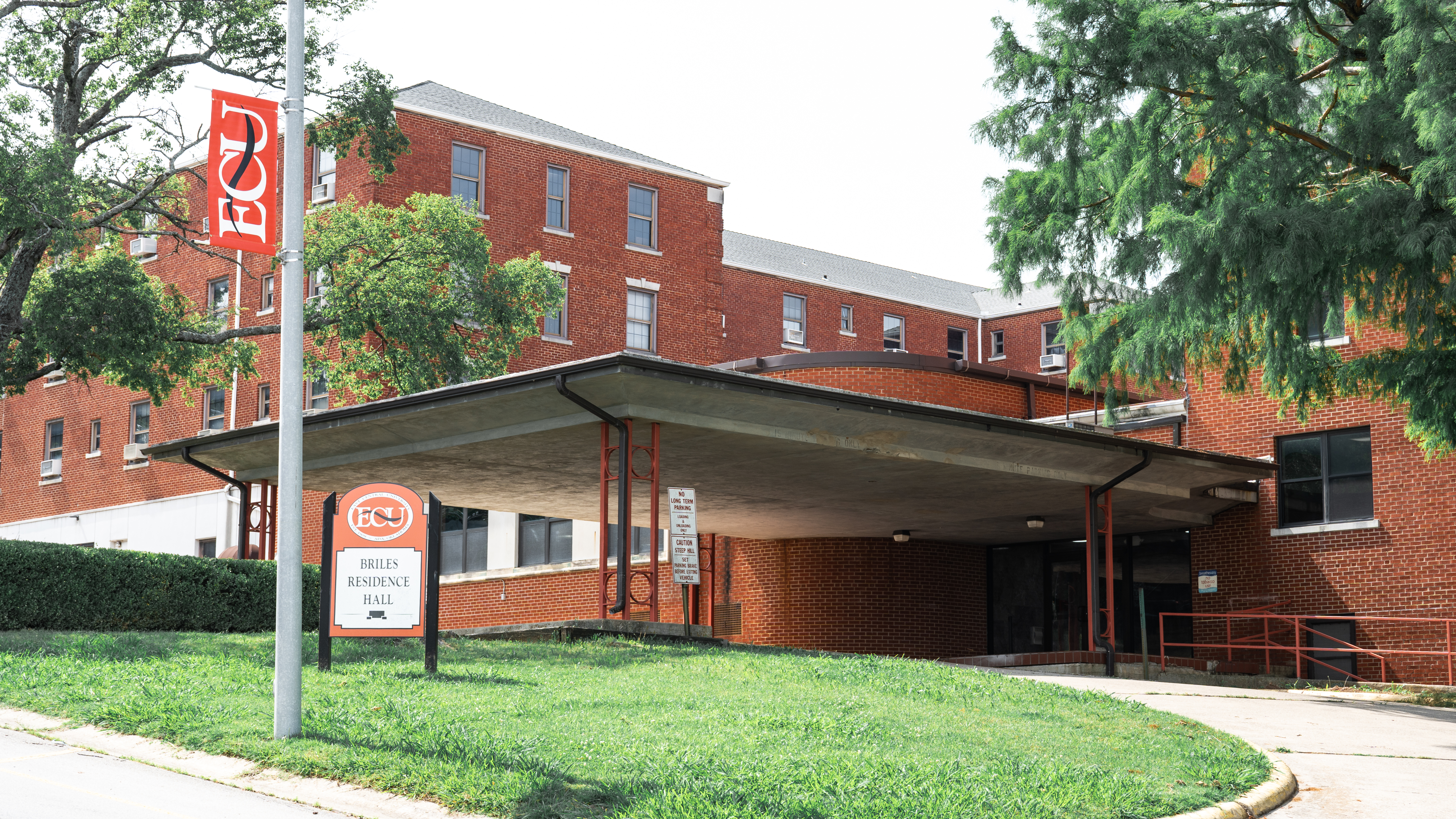 Briles Hall