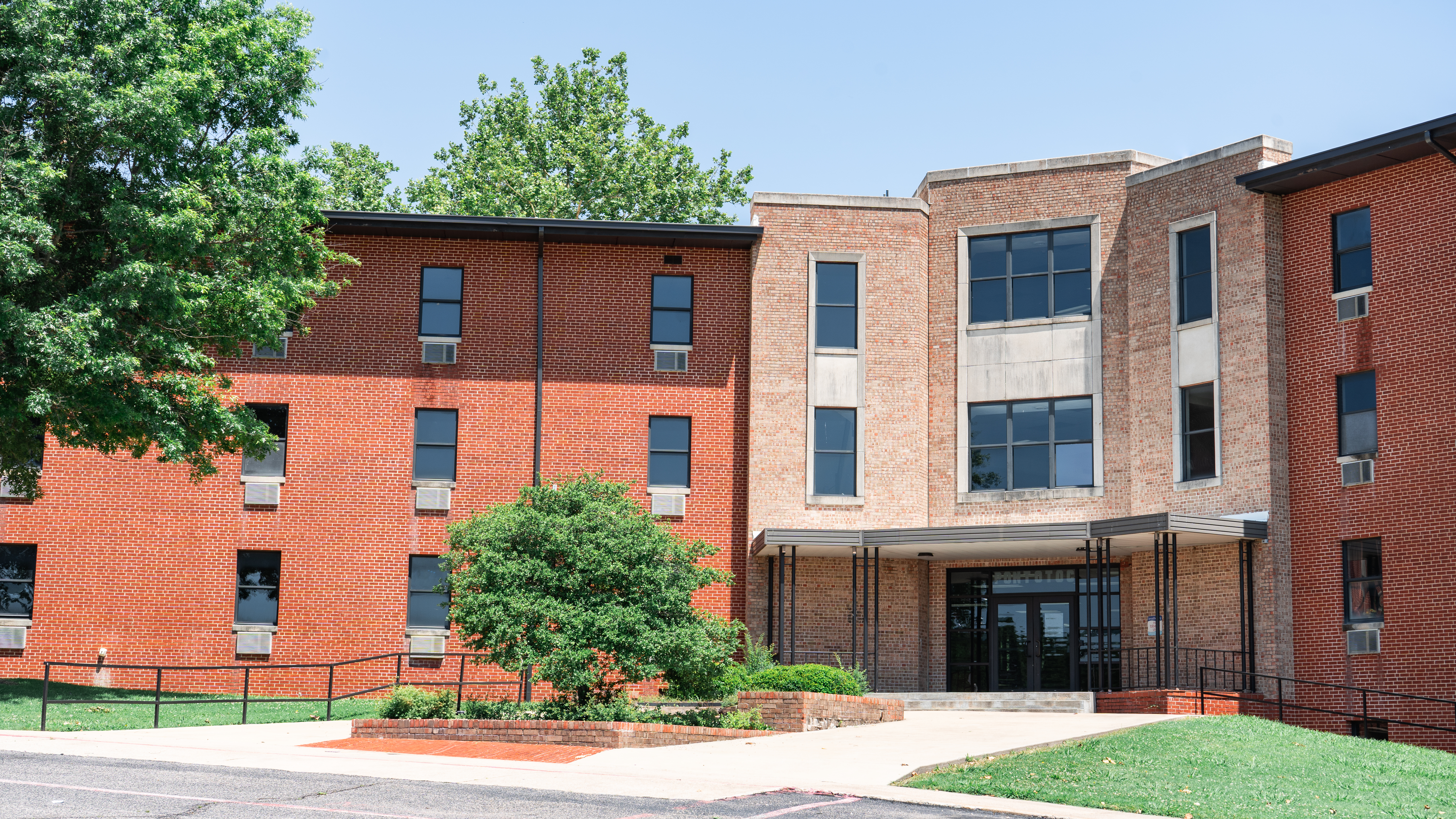 Pontotoc hall