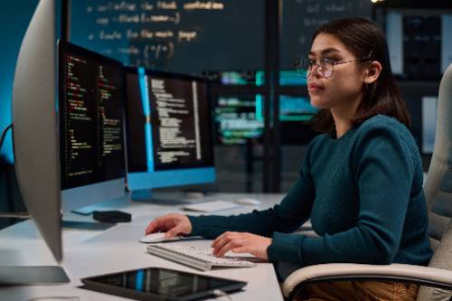 girl working in it and writing