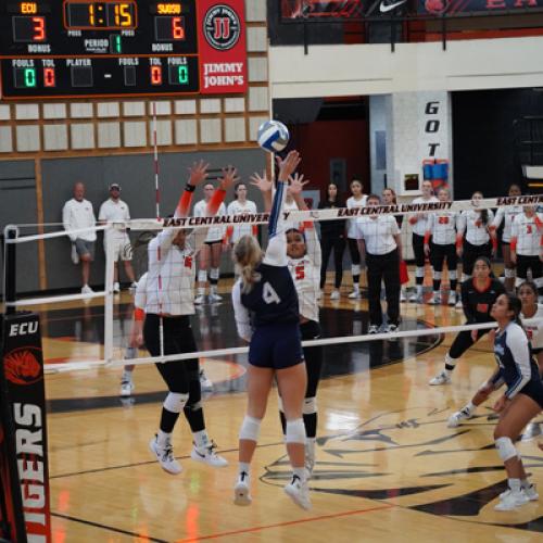 ECU Volleyball vs SWOSU 9.26.24