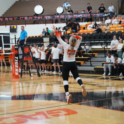 ECU Volleyball vs SWOSU 9.26.24