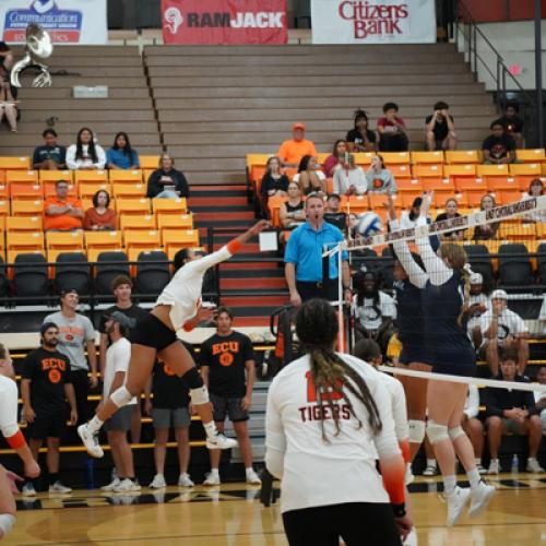 ECU Volleyball vs SWOSU 9.26.24