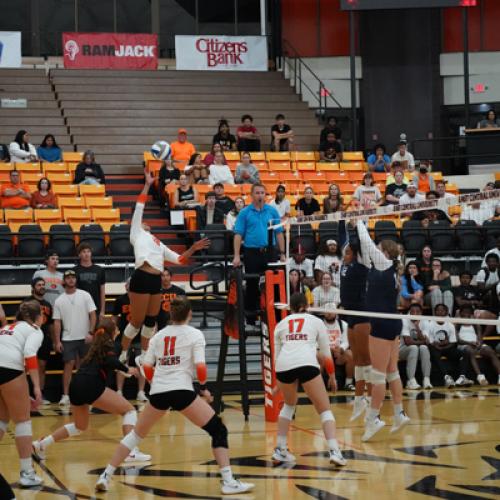 ECU Volleyball vs SWOSU 9.26.24