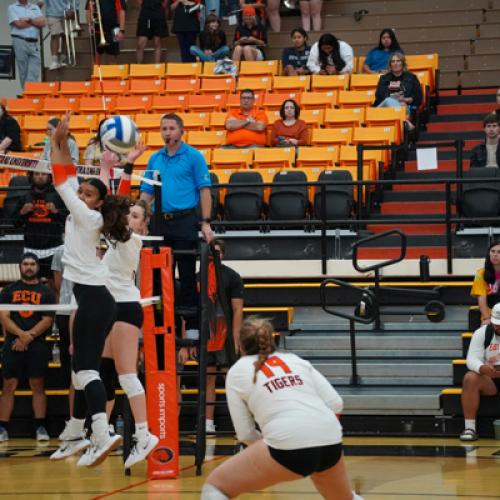 ECU Volleyball vs SWOSU 9.26.24