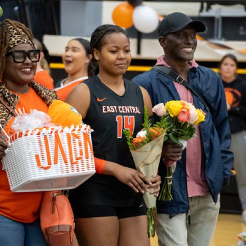 Volleyballl vs SNU Senior Night