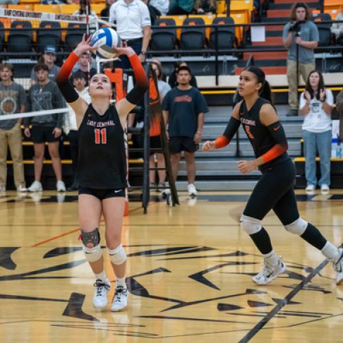 Volleyballl vs SNU Senior Night