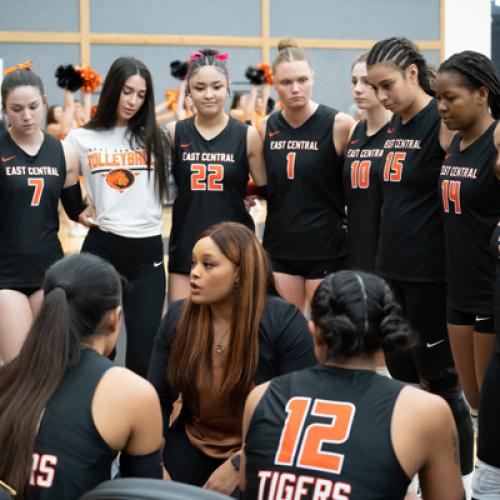 Volleyballl vs SNU Senior Night