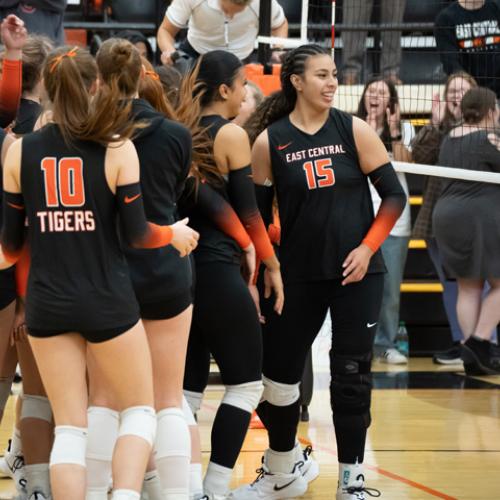 Volleyballl vs SNU Senior Night