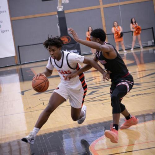 Men's Basketball VS Henderson State 