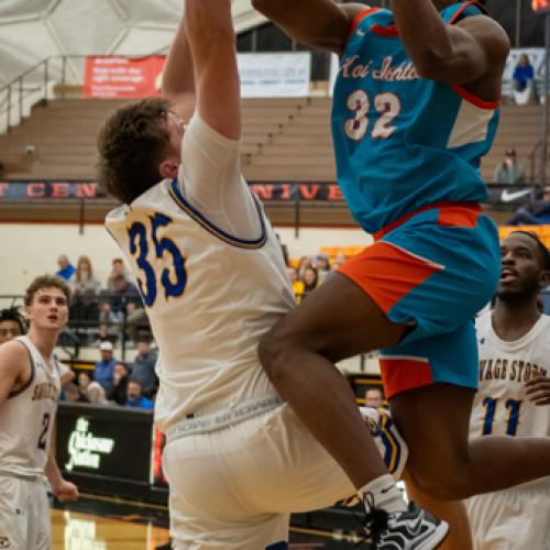 Men's Basketball vs SWOSU 2025